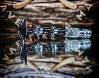 Ice Man black Machined DE Double Edge Safety Razor with case 130 Grams.