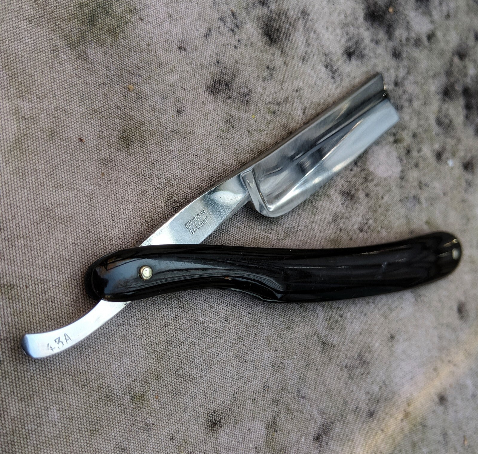 11/16” H.M.W. 07 43A Straight Razor Shave Ready Ground Germany