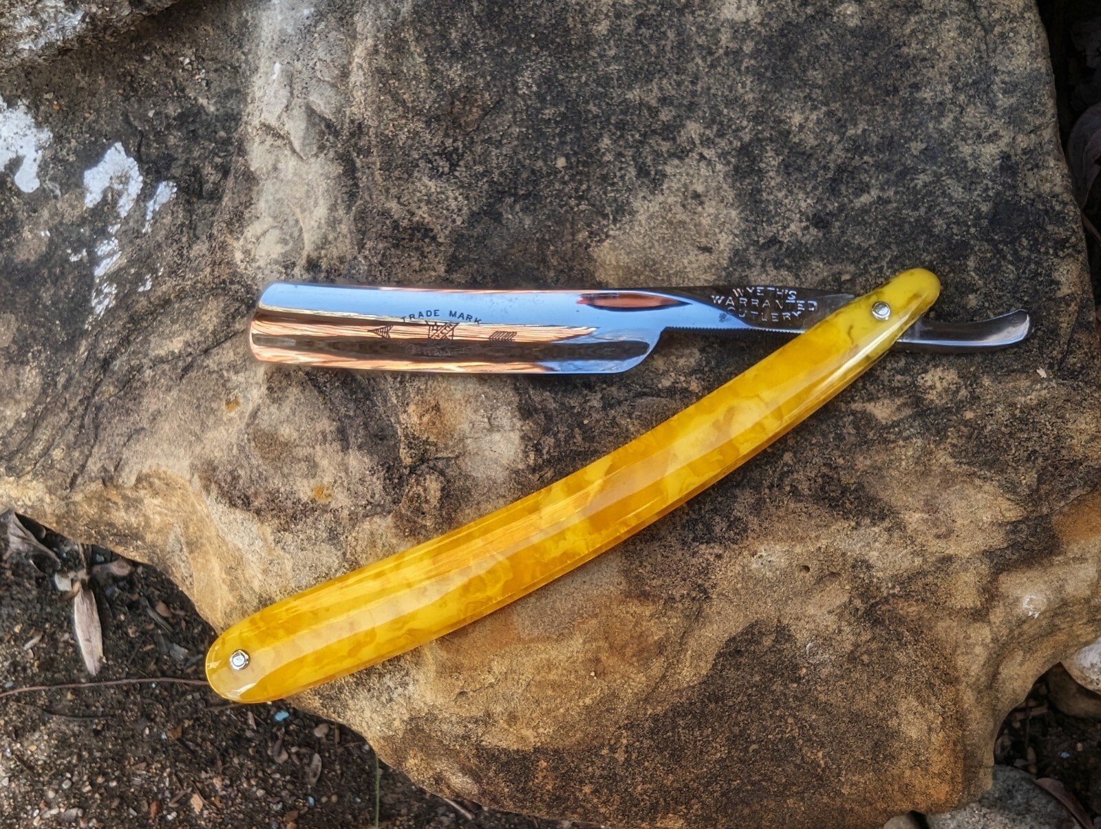 Wyeth Yellow Straight Razor Shave Ready trade Mark Warranted Shaving ...