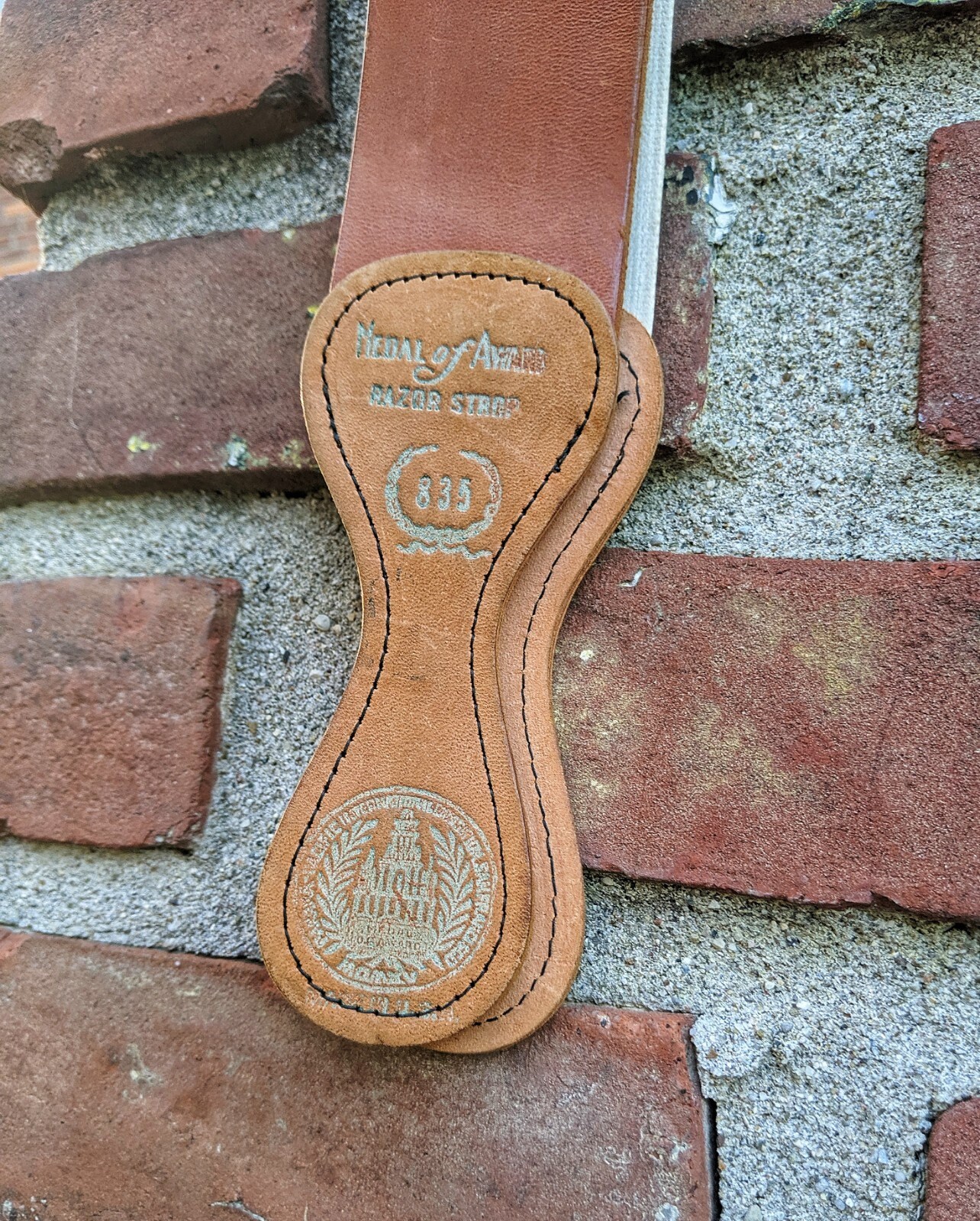 NOS Antique 1915 Horse Hide Leather Barber Razor Hone Strop Medal of