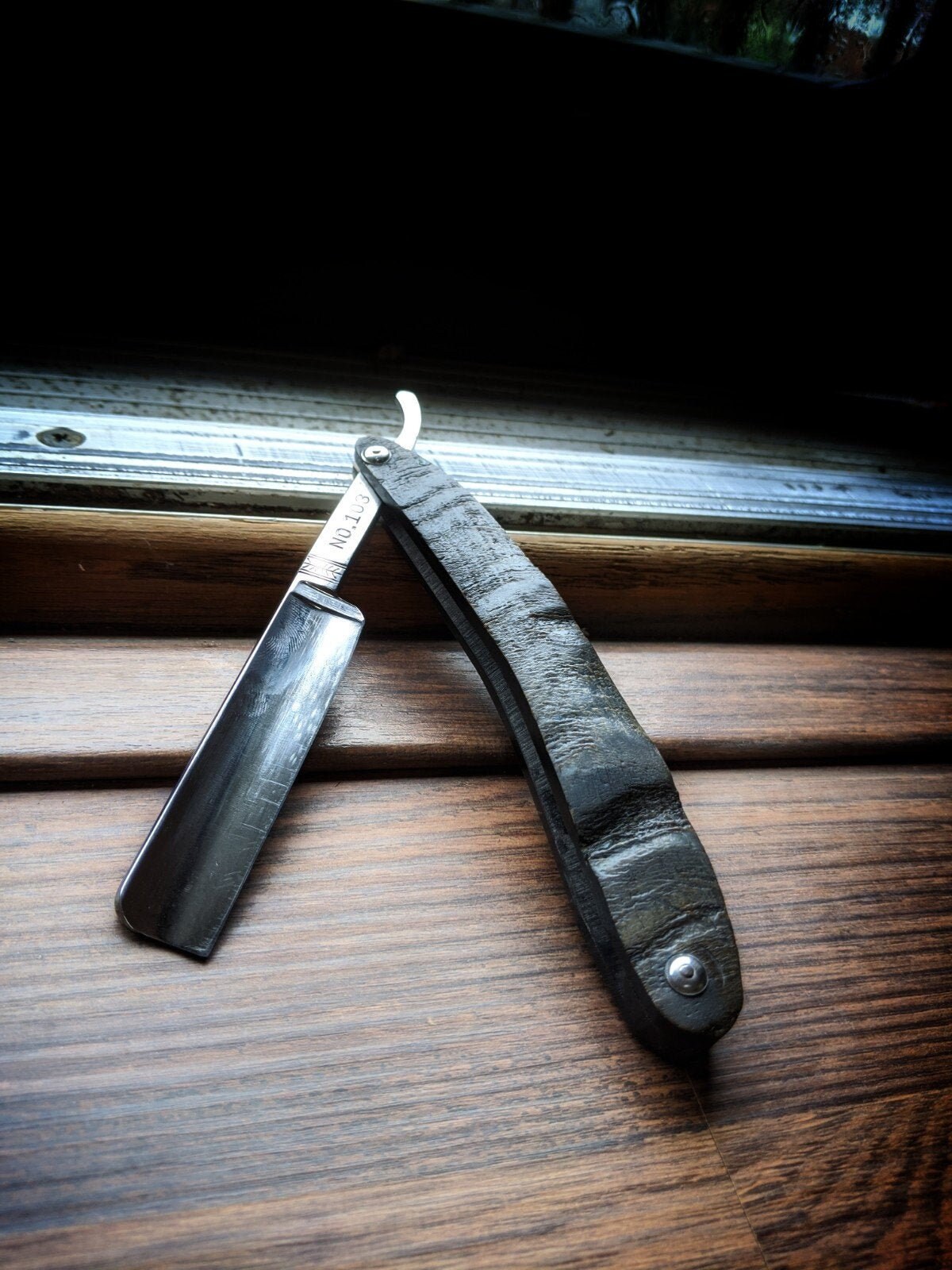 5/8 Olean New York Custom Straight Razor Union Cutlery Bone Scales NO 103