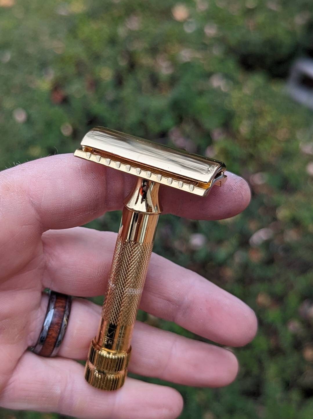Merkur Double Edge Safety Razor, Straight Cut, extra thick gold plated