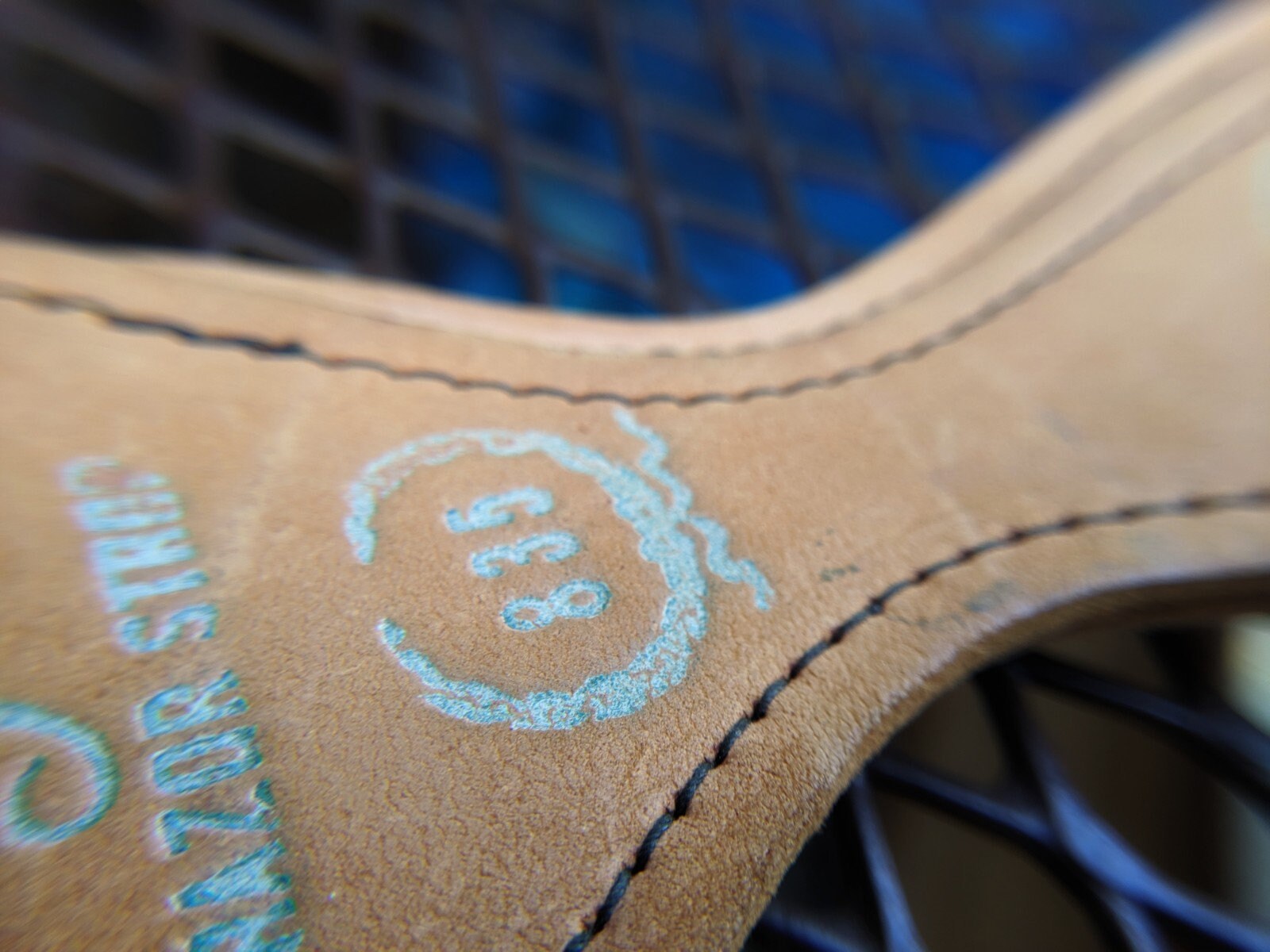 NOS Antique 1915 Horse Hide Leather Barber Razor Hone Strop Medal of Award A