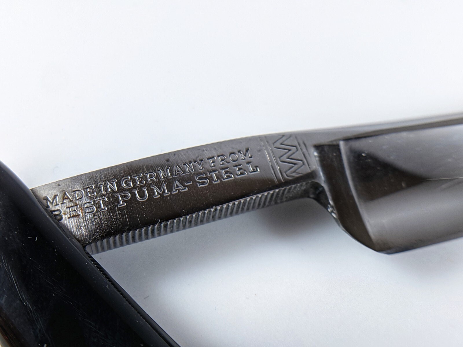 Dovo Prima Straight Razor 5/8 Full Hollow