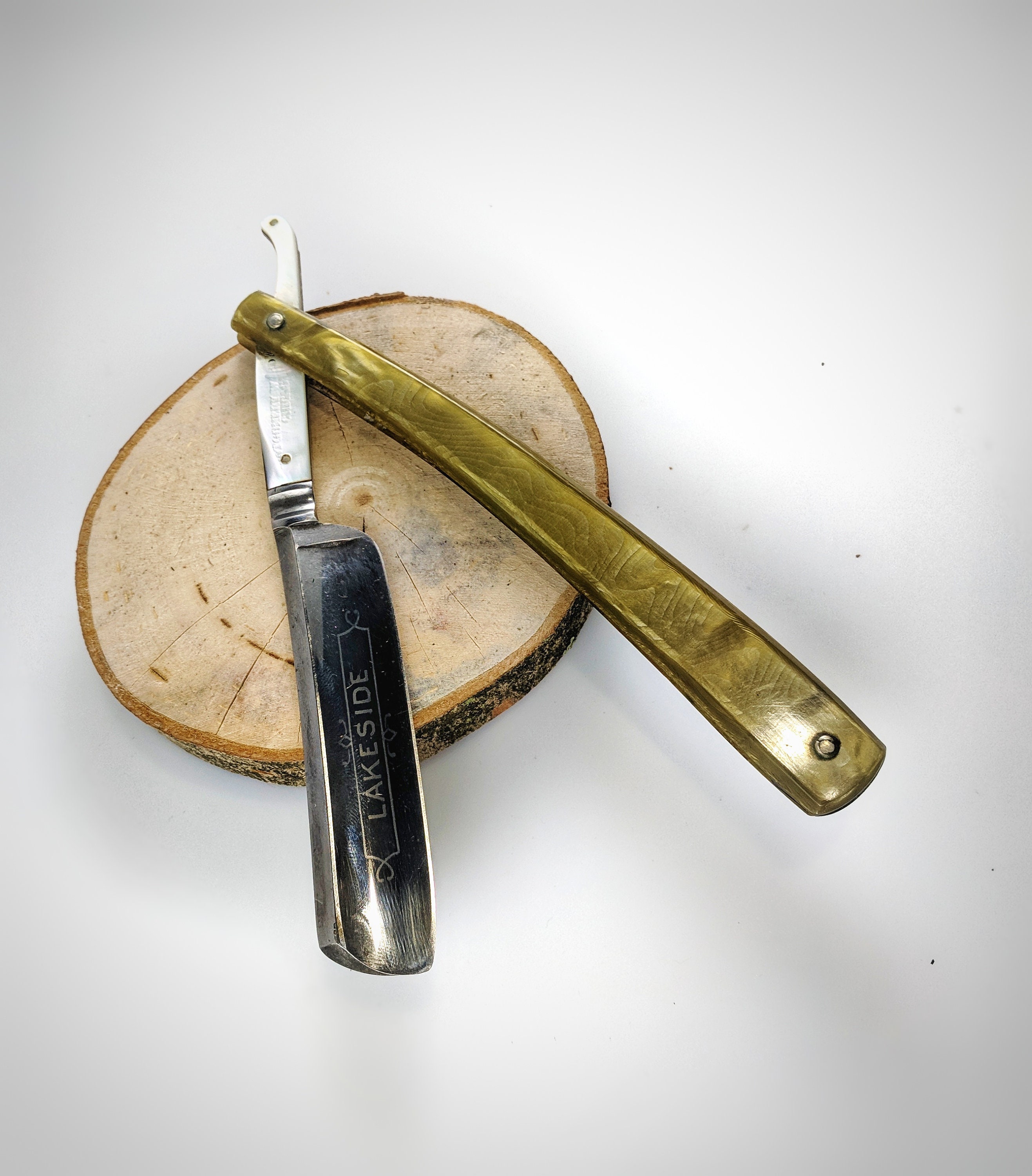 Beautiful Vintage Sheffield straight razor 11/16 super clean, Shave ready Antique Cut Throat black