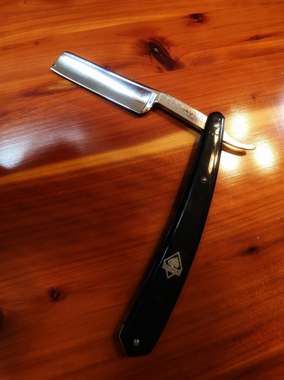 Dovo Prima Straight Razor 5/8 Full Hollow