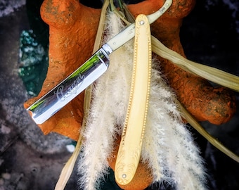 Antique Ornate Victorian  Straight Razor Clear Cut w/ diamond logo