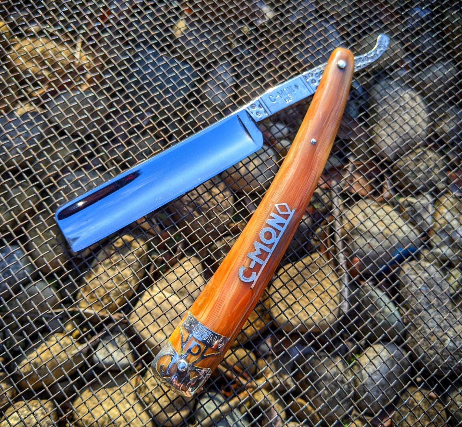 Peter Michels Brooklyn 11/16 CMON Hollow Ground H F Straight Razor