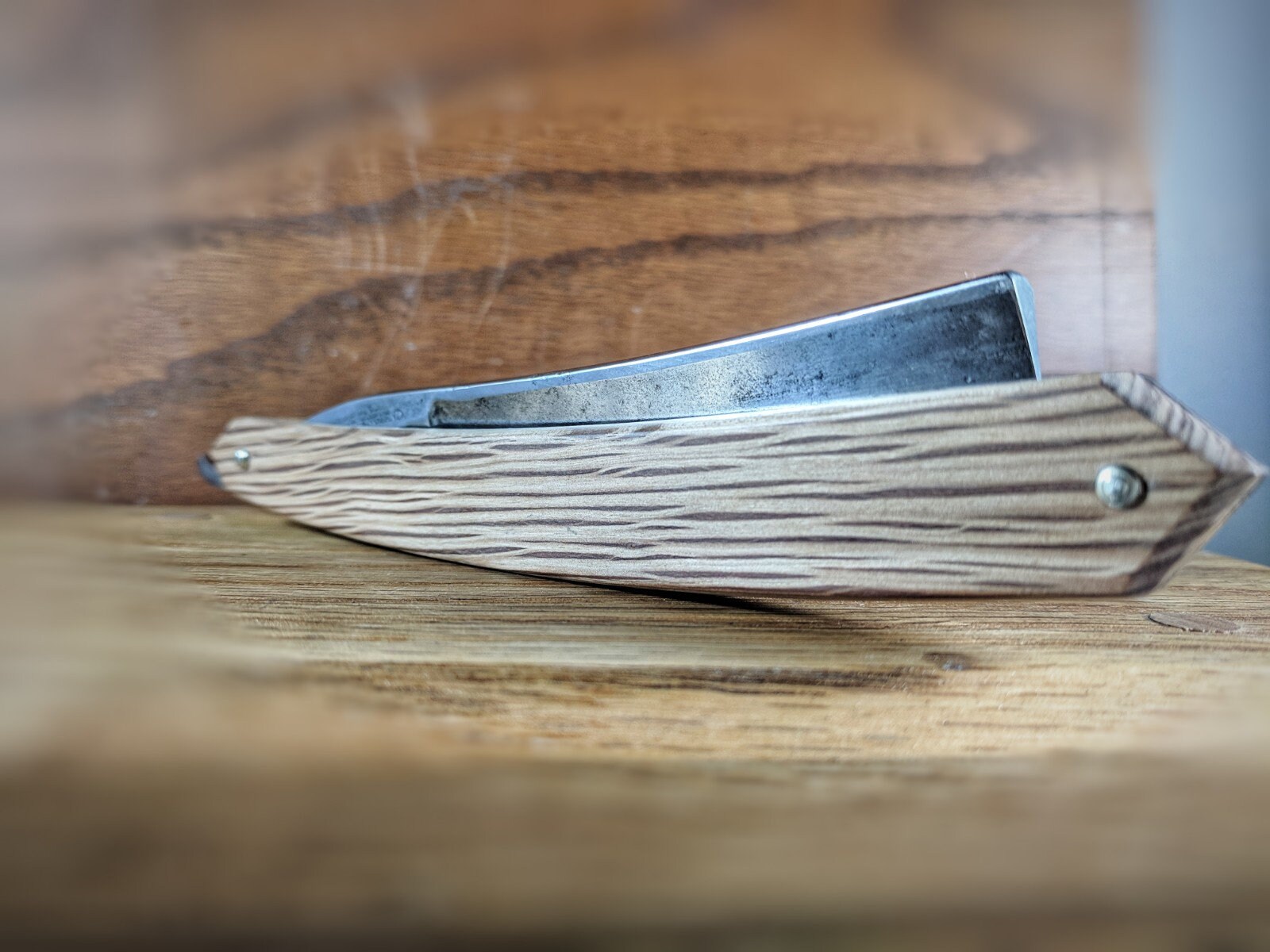 Rustic Wade & Butcher 5/8” Medium Hollow Ground Straight Razor in New ...