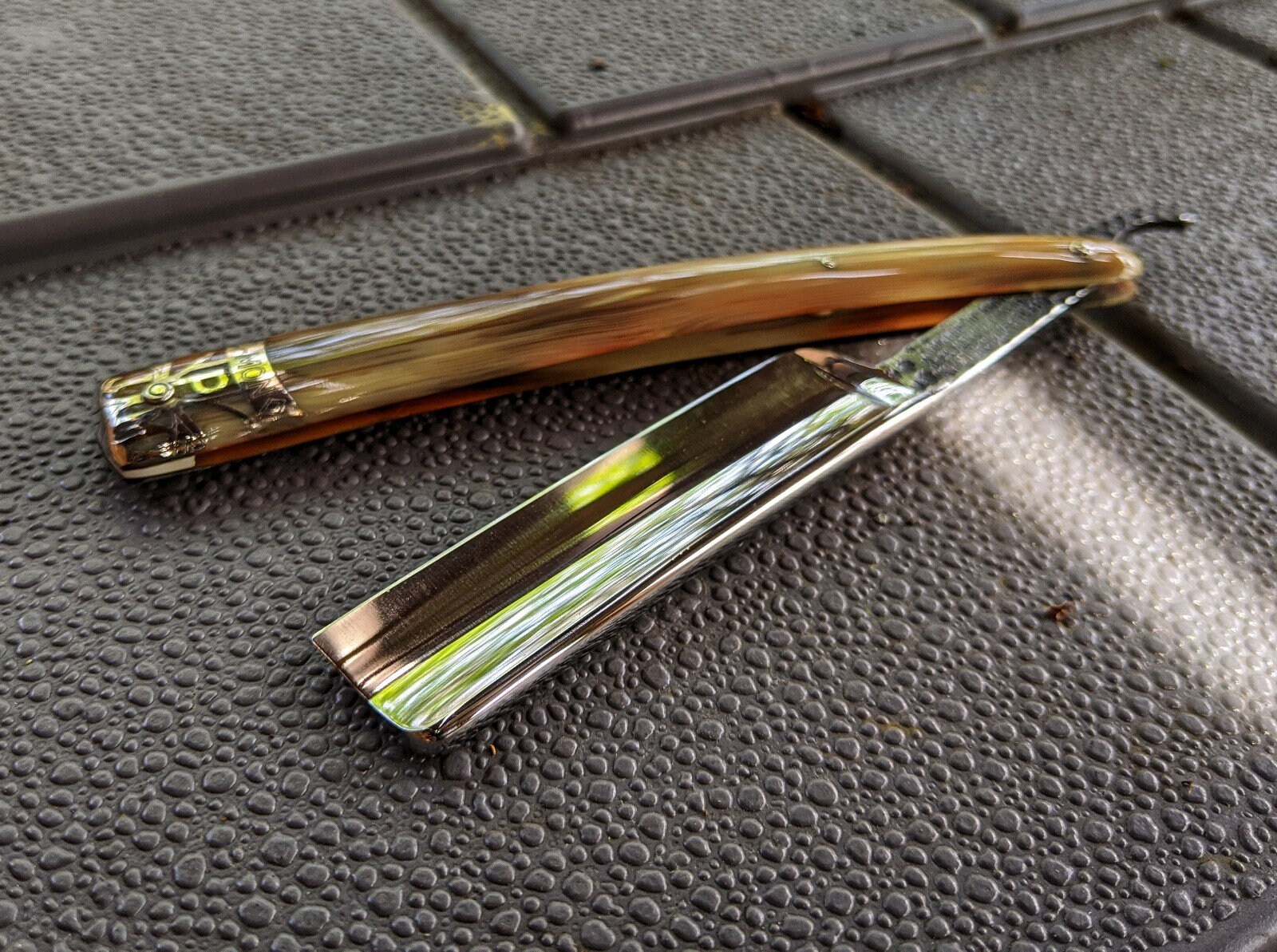 Peter Michels Brooklyn 11/16 CMON Hollow Ground H F Straight Razor