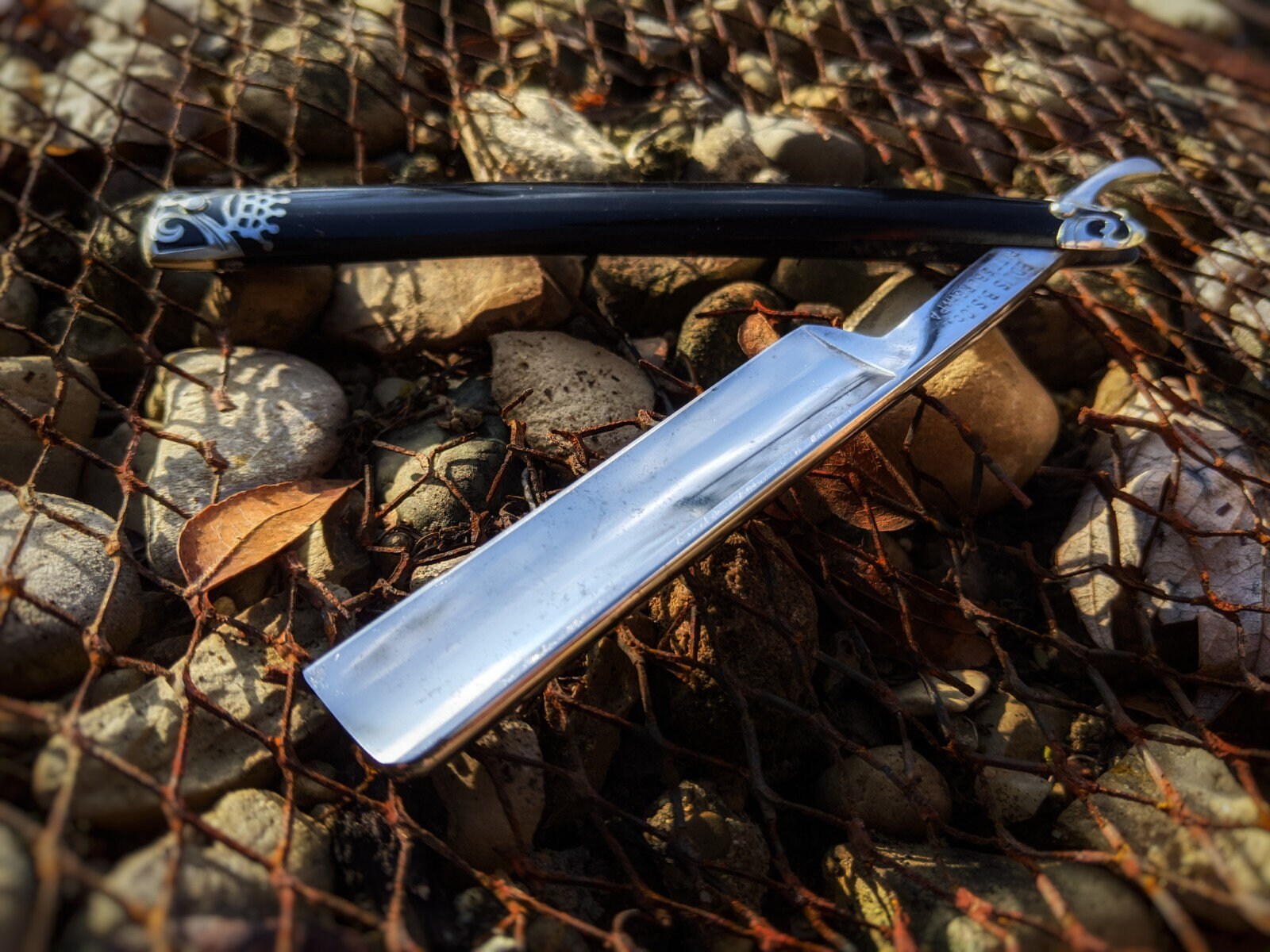 German Shave Well Silver Crown Straight Razor Heirloom 5/8 shave ready