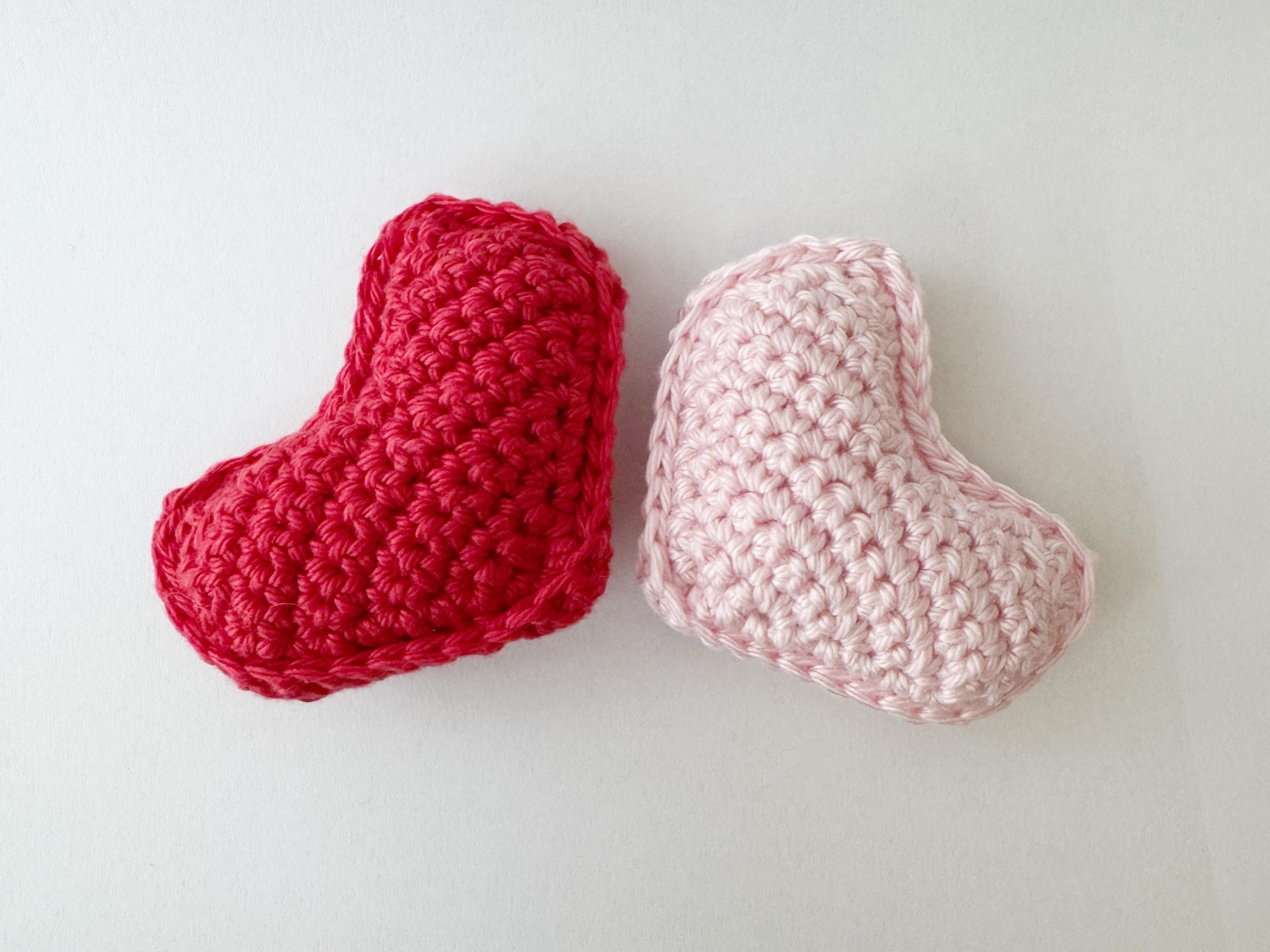 Crochet Heart Cushion Pattern