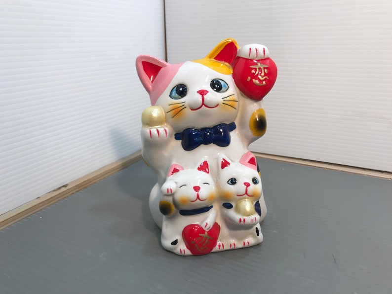 Vintage Japanese Cat Ceramic lucky cat small cat MANEKI NEKO 1990s Made in Japan White Maneki Neko Cute Maneki Neko Etsy Fans Service E22