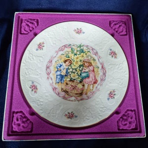 Royal Doulton Valentines day plate 1984