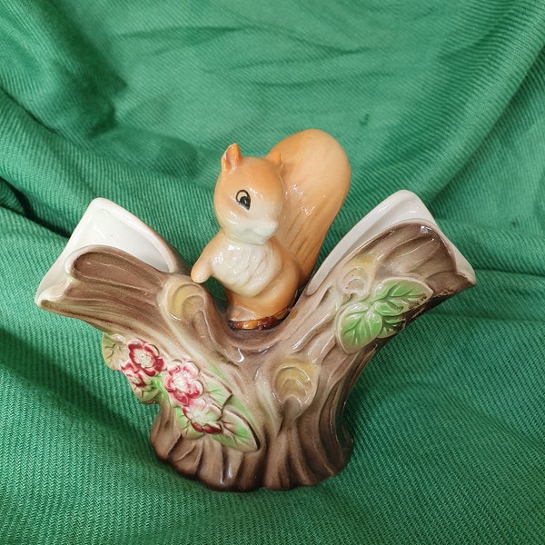 Hornsea Fauna Pottery Squirrel Figurine Damaged