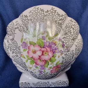 Pink floral sadler vase