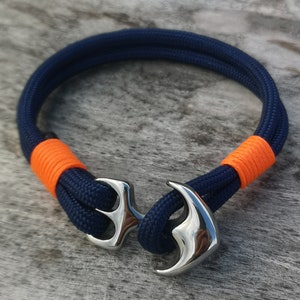 Paracord bracelet rescue at sea