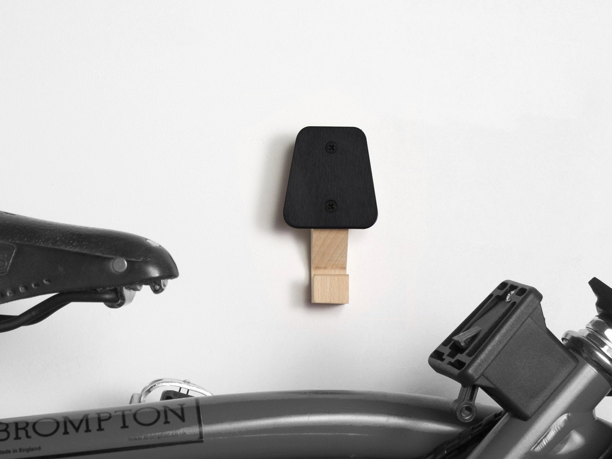 Brompton hanger hotsell