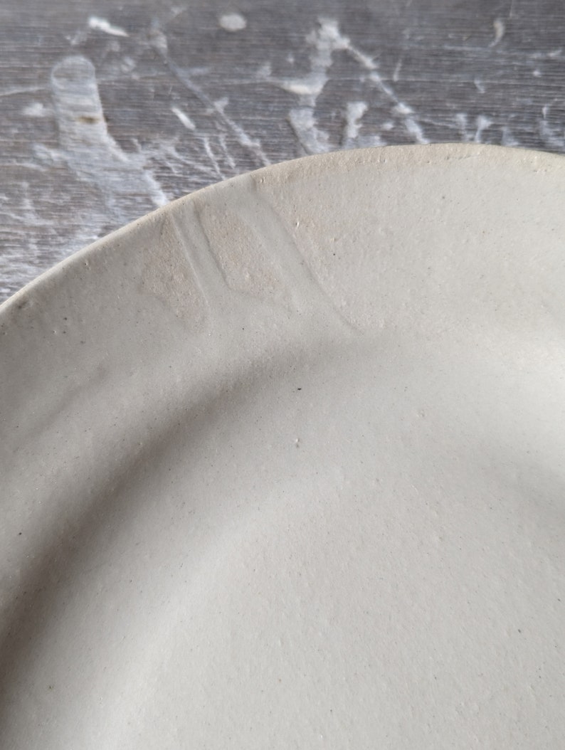 Servierplatte Keramikteller handgefertigt Beige