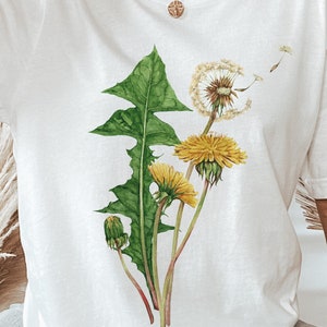 Dandelion t shirt - Botanical art shirt. Watercolor dandelion painting t-shirt. Illustrated nature tops. Dandelions cottagecore fashion