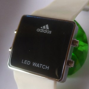 Reloj de hombre vintage ADIDAS LED Reloj deportivo - Etsy