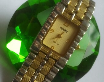 Women's vintage watch Record Neon. Manufacturer Russia. Wrist quartz watch with Citizen movement (Japan).NOS.