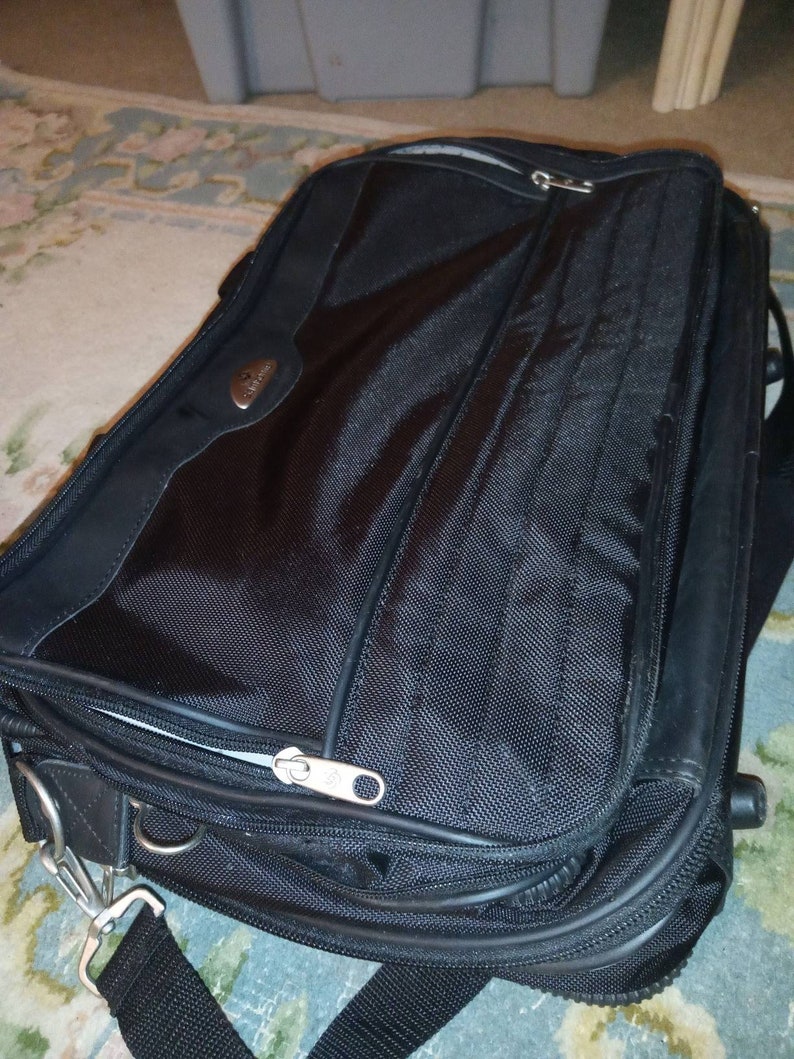 Retro Vintage carryon case Samsonite