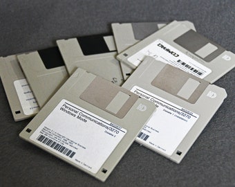 10 writable 3.5" floppy disks