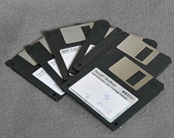10 writable 3.5" floppy disks