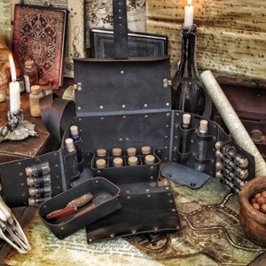 Alchemist leren larp tas drankje set voor steampunk, alchemist kostuum, magiër, heks, chef-kok, genezer of moordenaar cosplay. Natuurlijk leren tas