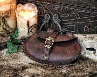 Handmade Leather Belt Bag with pear shape - Versatile, Practical, and Unique medieval purse leather hip bag for LARP and Cosplay