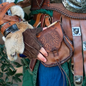 Viking Leather Bag  Dragon coin pouch, belt bag for larp, celtic cosplay, fantasy costume