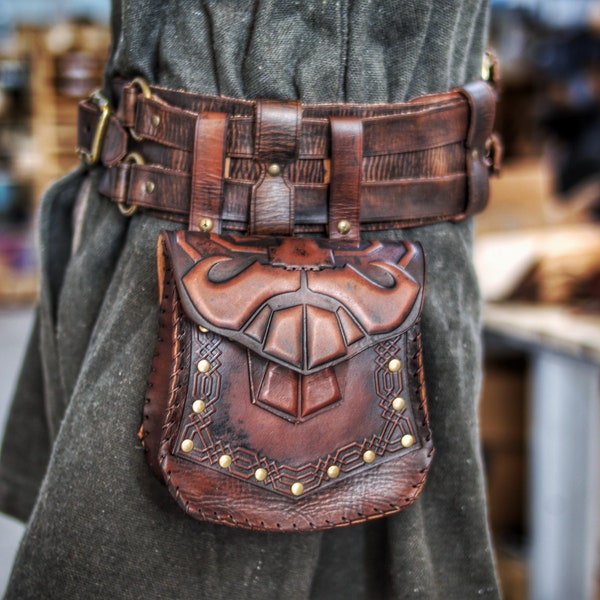 Leather Dwarf Pouch, embossed Duavern belt bag for larp, steampunk, cosplay, fantasy, medieval.