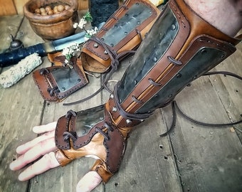 Samurai armor iron bracers, Samurai cosplay armoured leather pair of bracers for larp, leather and Iron bracers for post apocalyptic costume