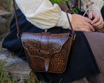 Gothic Witch Shoulder Bag   Leather Festival Handbag for Dark Fashion Enthusiasts