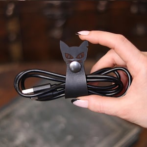 Cat Cord Organizer Cute Leather Cable Holder Earphone Wrap Cat Lover Gift Stocking Stuffer Witch Desk Accessory Tech Accessories Cord Keeper