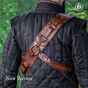 Ursine rustning läder Baldric Witcher inspirerad björn skolutrustning läderbandolier för LARP Cosplay handgjord justerbar sele bild 3