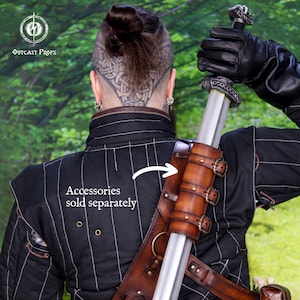 Ursine rustning läder Baldric Witcher inspirerad björn skolutrustning läderbandolier för LARP Cosplay handgjord justerbar sele bild 11