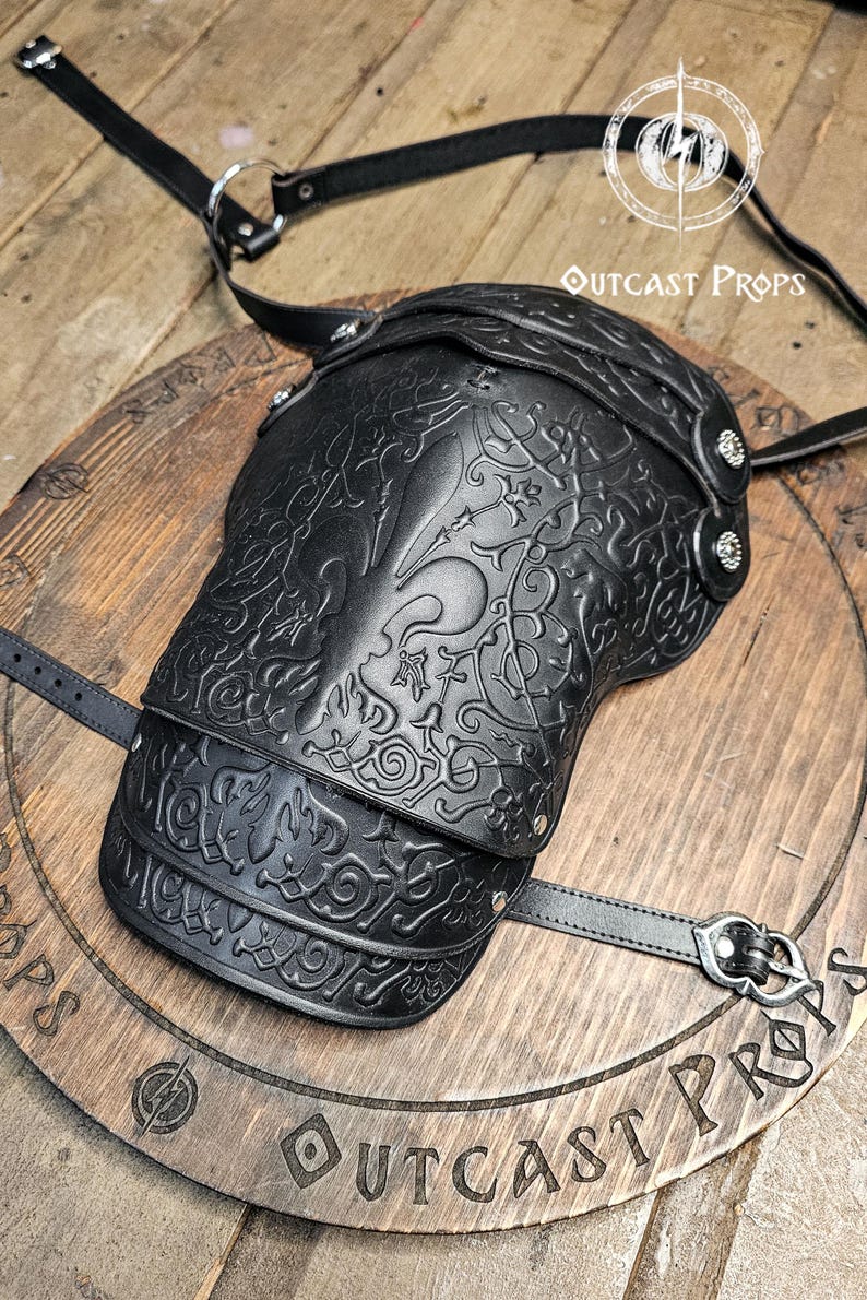 Leather Shoulder Pauldron: Musketeer Armor for LARP, Renaissance LARP, cosplay, Ren Faire accessory, Aramis inspired