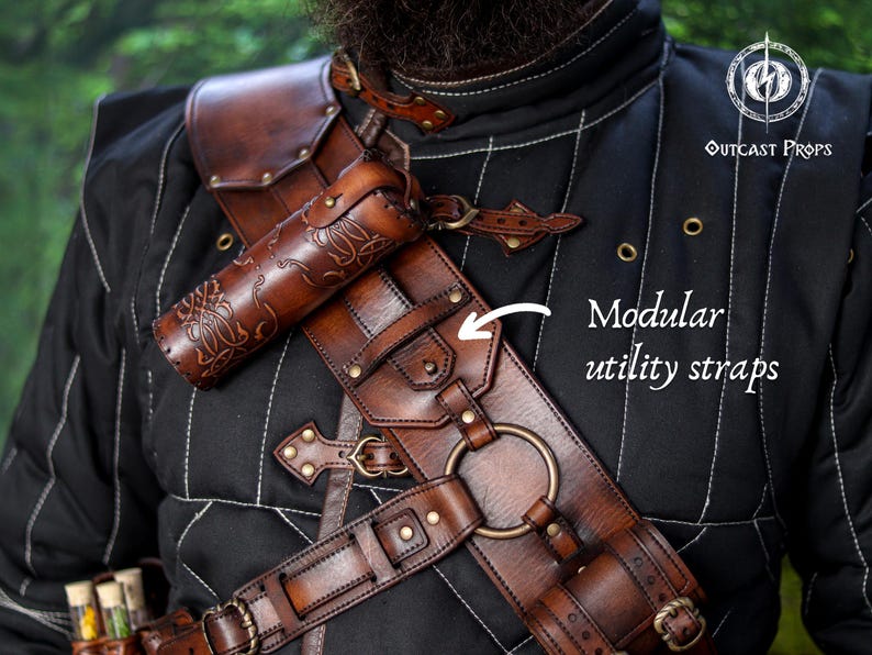 Ursine rustning läder Baldric Witcher inspirerad björn skolutrustning läderbandolier för LARP Cosplay handgjord justerbar sele bild 12