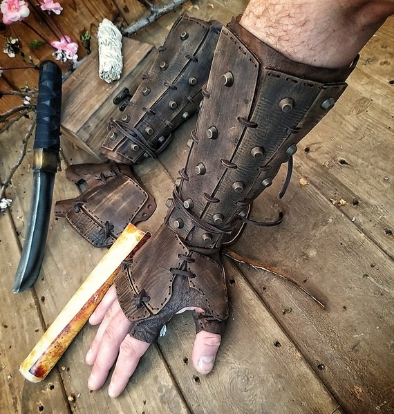 Leather Samurai Bracers - Medieval Collectibles