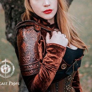 Musketeer Leather Shoulder Pauldron Steampunk Armor Piece for LARP Costume Burning Man Outfit Dystopian Cosplay Gear for Festival