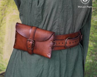 ディアスキン、鰐革ベルトポーチ　メキシコ　1948年　5ペソコンチョ付き 手作りの中世バイキングレザーベルトポーチ、LARPファンタジー