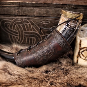 Odin Horns holder, viking horn holder made of leather belt horn holder