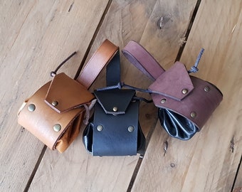 Leather bag coin or jewel pouch, belt bag for larp, steampunk, cosplay or fantasy, medieval or pirate costume