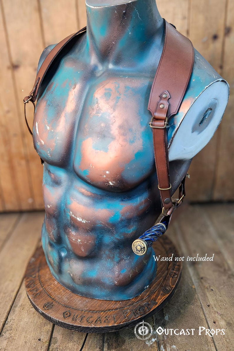 Magic Wand shoulder Holster made of full-grain leather with potions for wizards and witches. Auror Cosplay and LARP