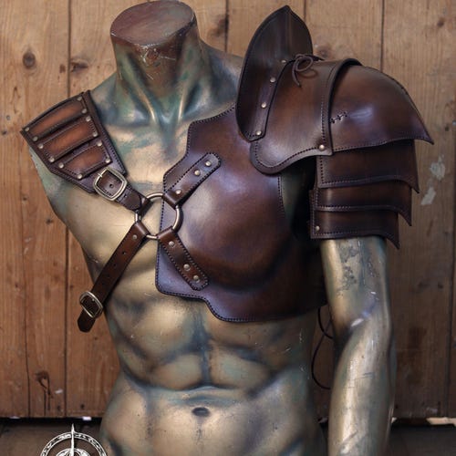 Leather Shoulder Armor Viking Leather Pauldron LARP Armor Harness Barbarian Cosplay Armor Medieval Fantasy Ren Faire Costume Warrior Gear