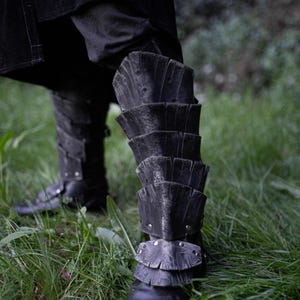 Leather Greaves Viking Greaves Dragon Scale Leather Leg Armor Shin Guards Larp Armor Viking Armor Witcher Armor Fantasy Armor image 2