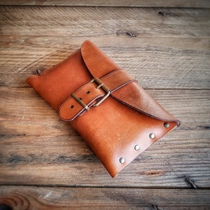 Leather plain hip bag, belt bag for larp, medieval purse steampunk, cosplay or fantasy costume. Wide Viking, celtic, elven or dwarf bag Brown