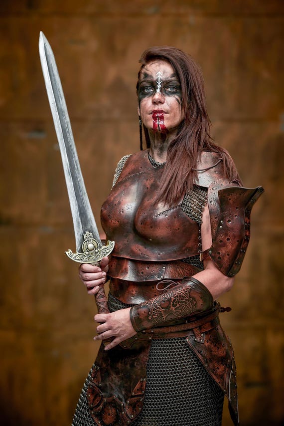 Leather Armor Costume Women's Dress - Black LARP Costume With Shoulder  Plates For Renaissance Festivals Medieval Leather Armor